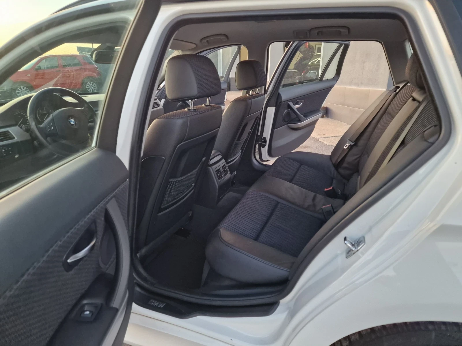 BMW 320 2.0d FACE АВТОМАТ | Mobile.bg — изображение 14