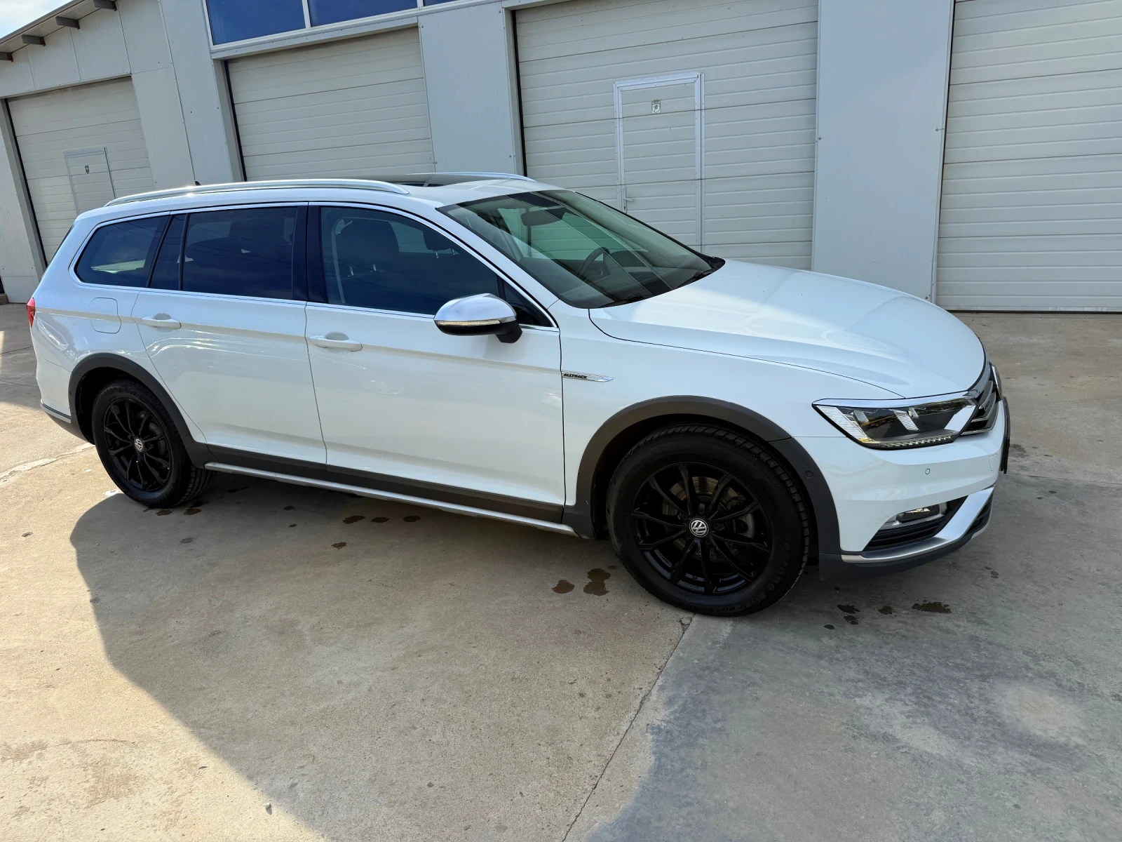 VW Alltrack 2.0tdi 150k.c* 4x4* Digital* Panorama* Highline* N | Mobile.bg   13