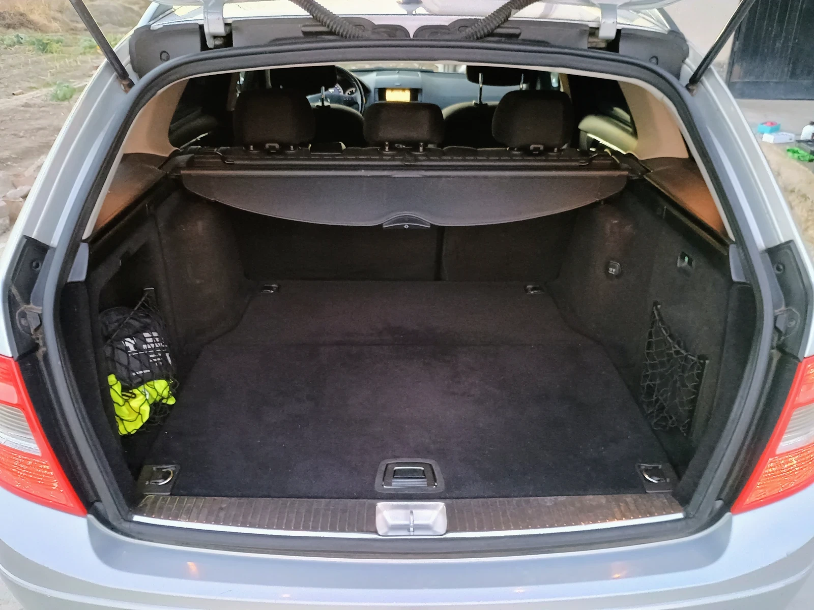 Mercedes-Benz C 200, снимка 6 - Автомобили и джипове - 54087700