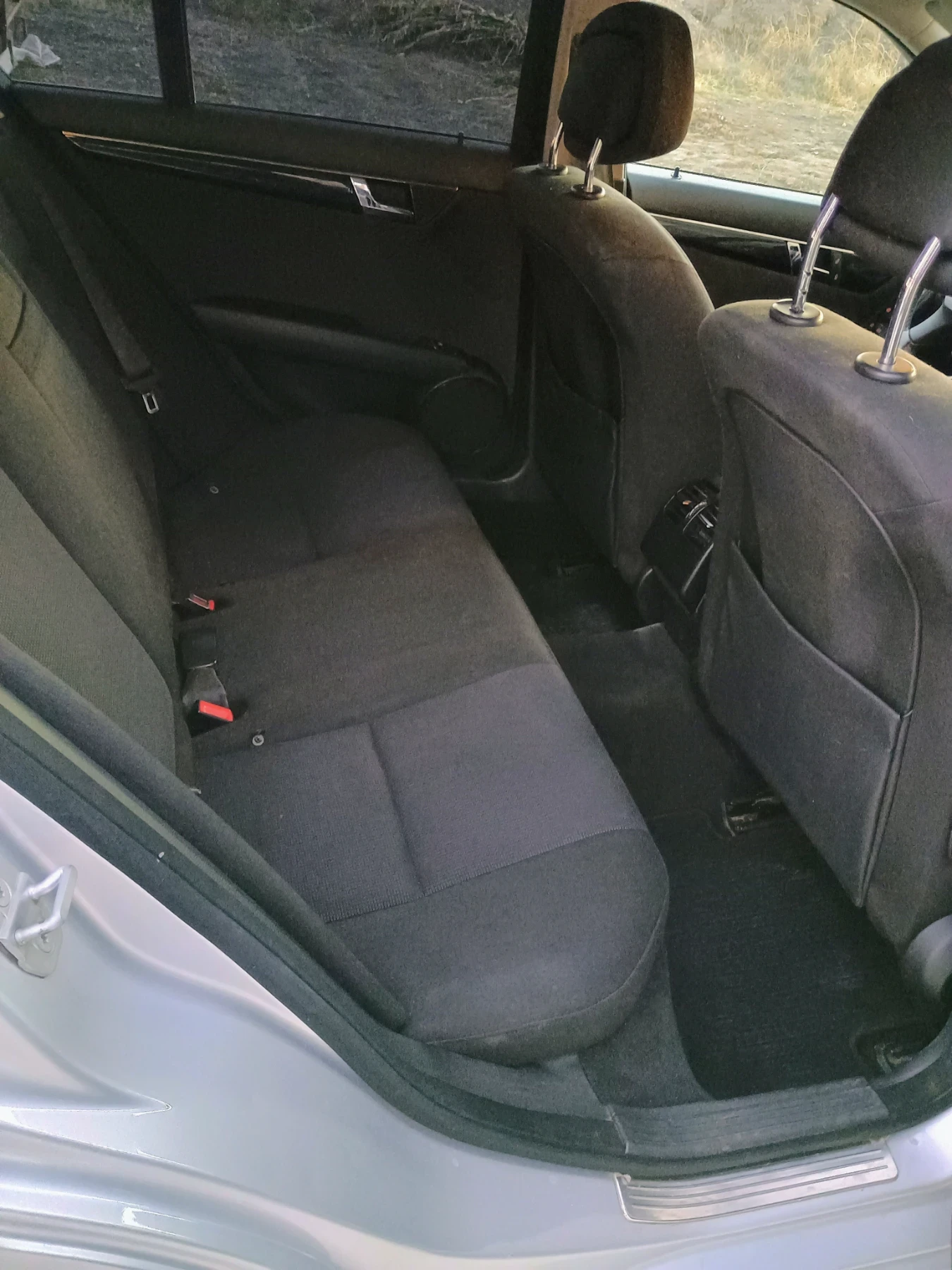 Mercedes-Benz C 200, снимка 12 - Автомобили и джипове - 54087700