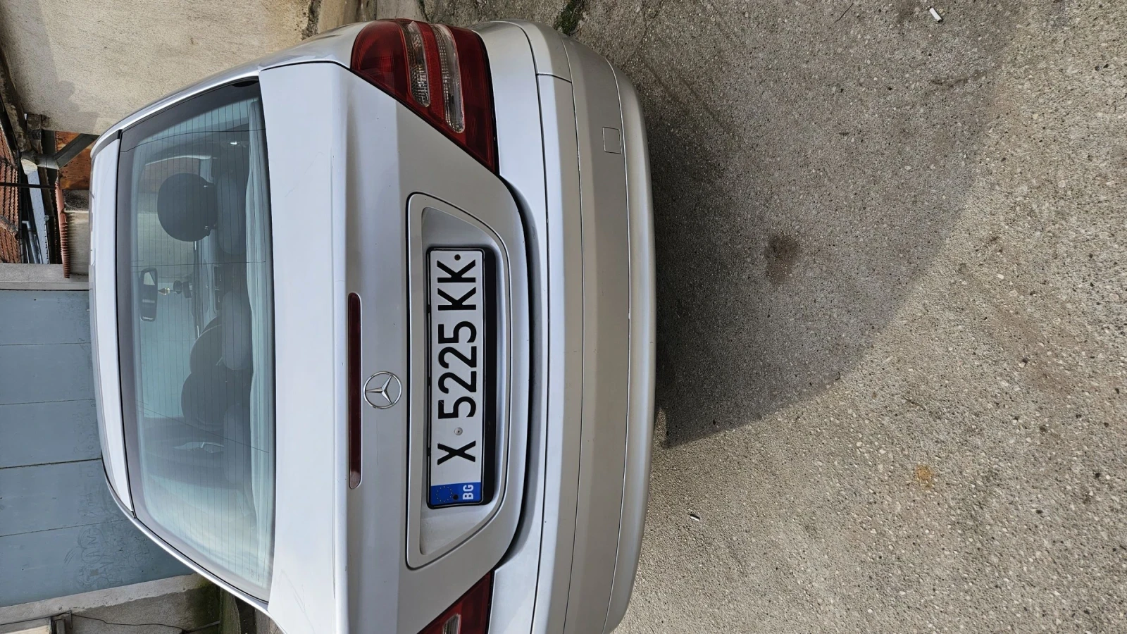 Mercedes-Benz C 180, снимка 2 - Автомобили и джипове - 53735968