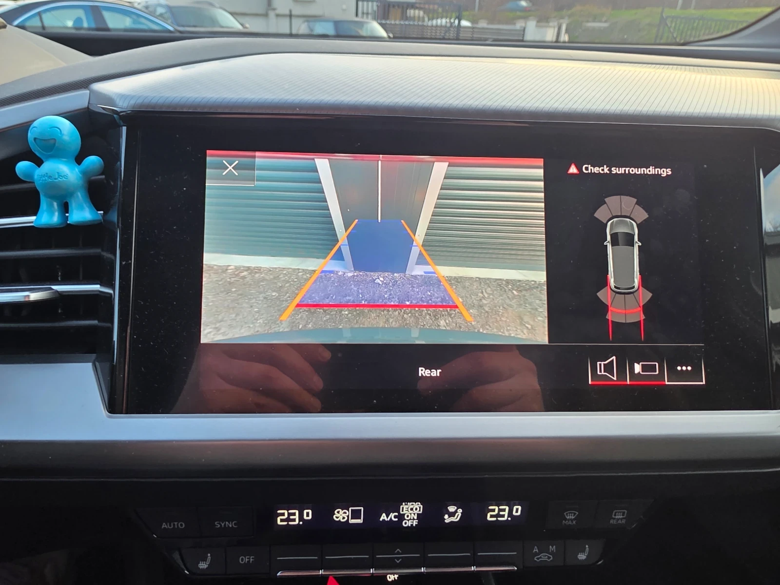 Audi E-Tron Q4-Etron 80000km , снимка 14 - Автомобили и джипове - 53946580