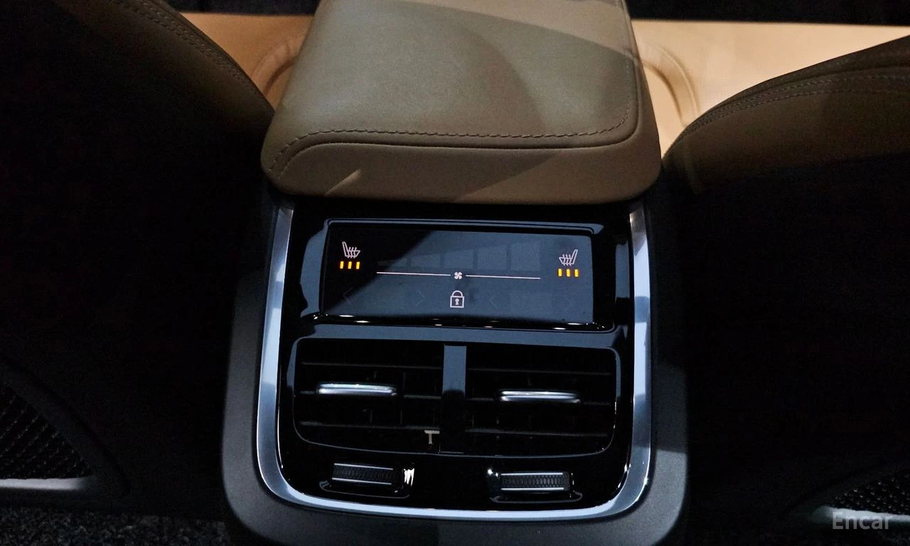 Volvo S60 T5* INSCRIPT* ОБДУХВАНЕ* ПАНО* 360* КАМЕРИ* HEADUP, снимка 14 - Автомобили и джипове - 54478729