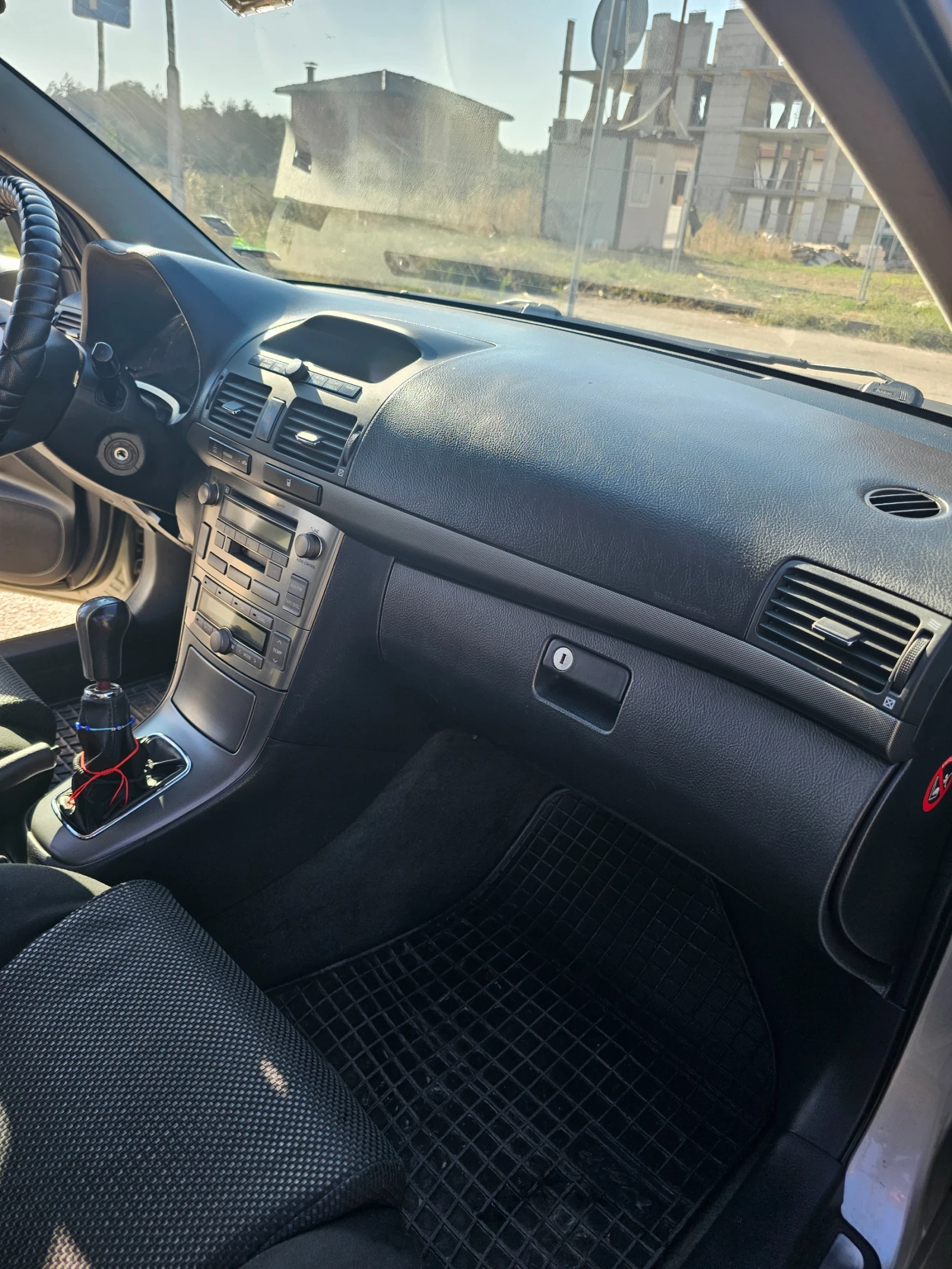 Toyota Avensis D4D, снимка 7 - Автомобили и джипове - 54610113