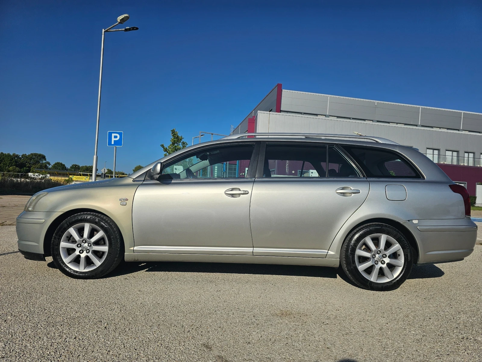 Toyota Avensis D4D, снимка 4 - Автомобили и джипове - 54610113