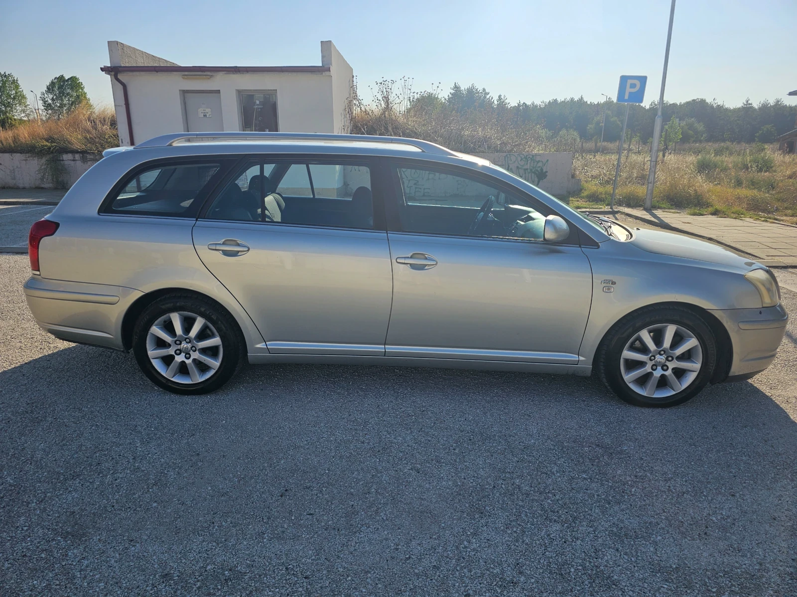 Toyota Avensis D4D, снимка 3 - Автомобили и джипове - 54610113