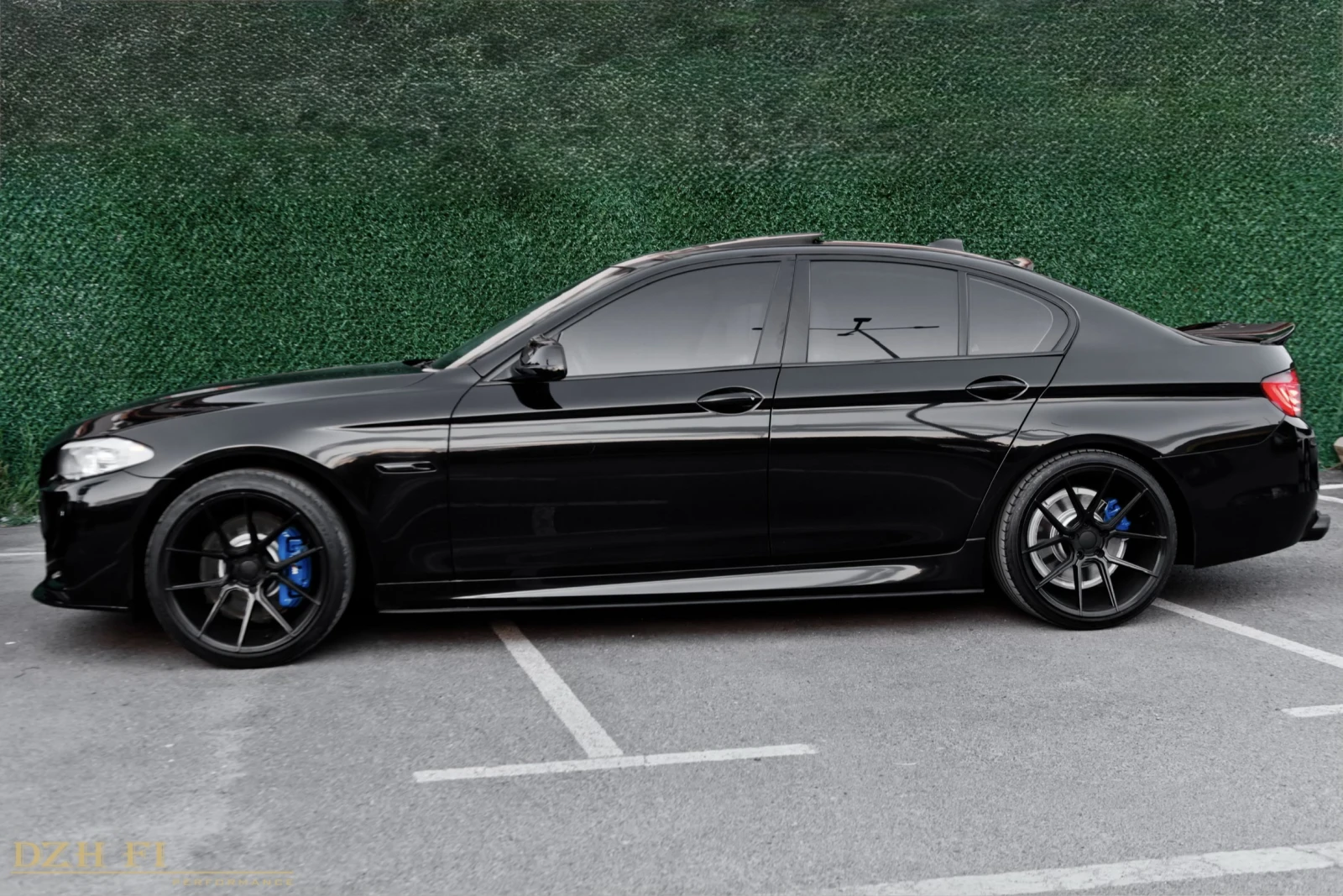 BMW 530 D/M5 OPTIC/SHADOW LINE/CARBON/HEAD UP/HARMANN KARD, снимка 4 - Автомобили и джипове - 55185175