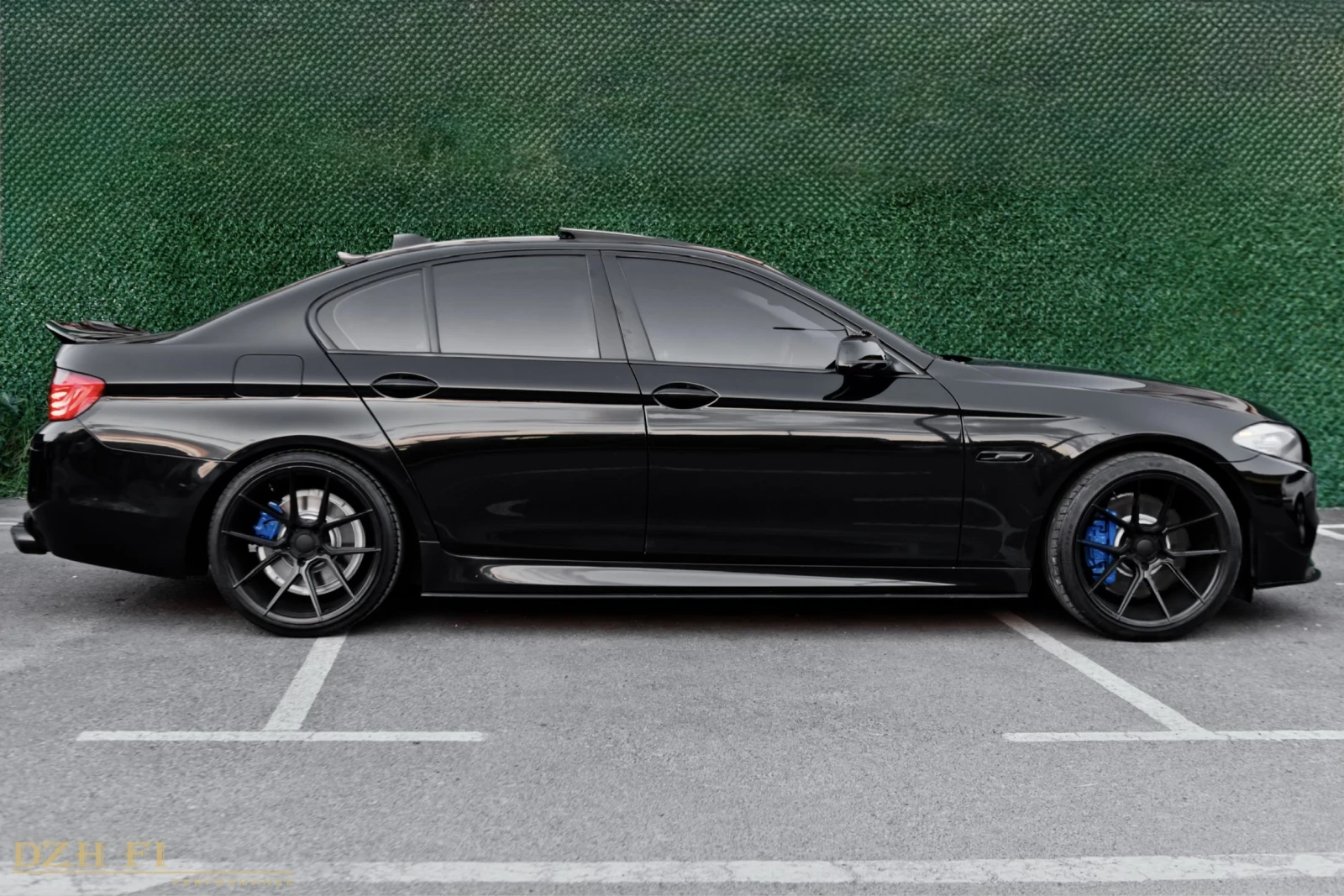 BMW 530 D/M5 OPTIC/SHADOW LINE/CARBON/HEAD UP/HARMANN KARD, снимка 8 - Автомобили и джипове - 55185175