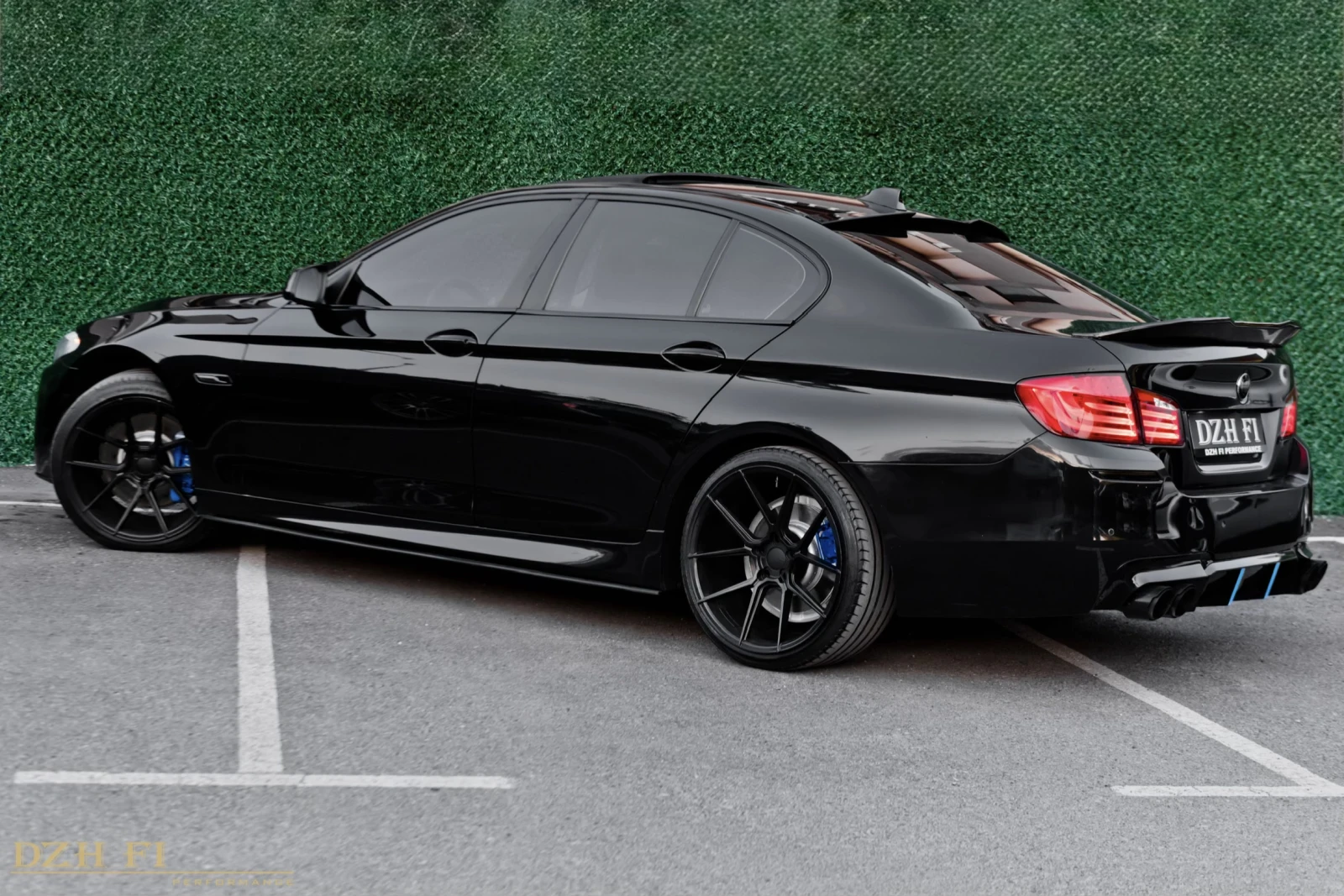 BMW 530 D/M5 OPTIC/SHADOW LINE/CARBON/HEAD UP/HARMANN KARD, снимка 5 - Автомобили и джипове - 55185175