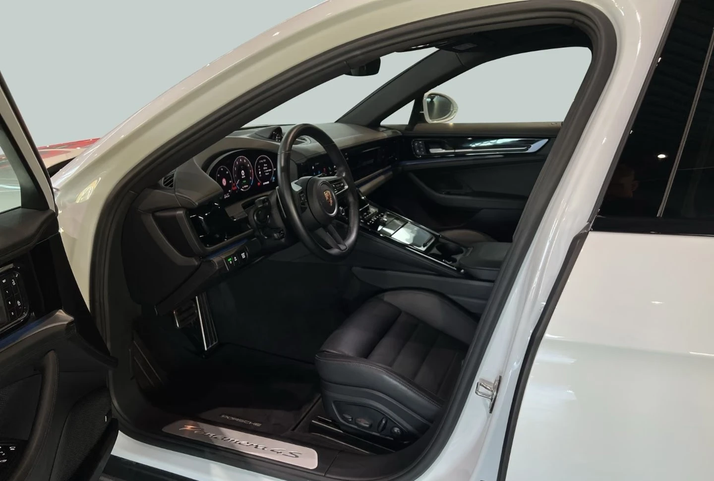 Porsche Panamera 4S E-HYBRID/ BOSE/ MATRIX/ HUD/360/PANO/ INNODRIVE | Mobile.bg � ����������� 10