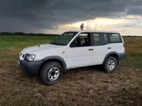  Nissan Terrano