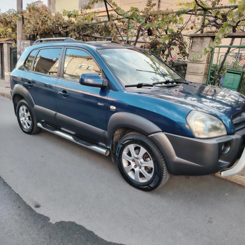 Hyundai Tucson, снимка 4 - Автомобили и джипове - 47538366