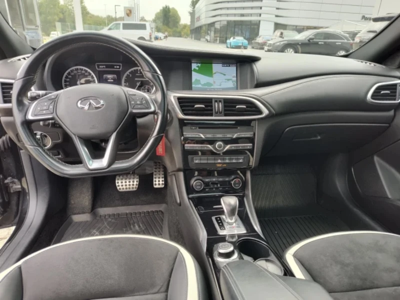 Infiniti Q30 ГАРАНЦИЯ / SPORT / 4x4 / ПАНОРАМА, снимка 8 - Автомобили и джипове - 47613130