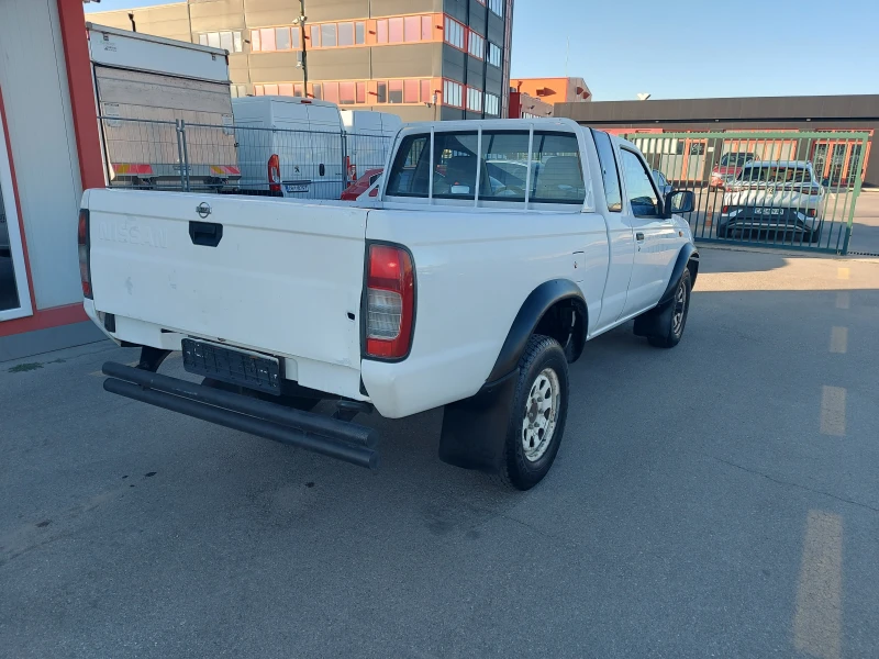 Nissan Navara KING CAB* 2.5 TDI* 103 кс* ЮЖНА ИТАЛИЯ* 202600 км, снимка 6 - Автомобили и джипове - 51770142