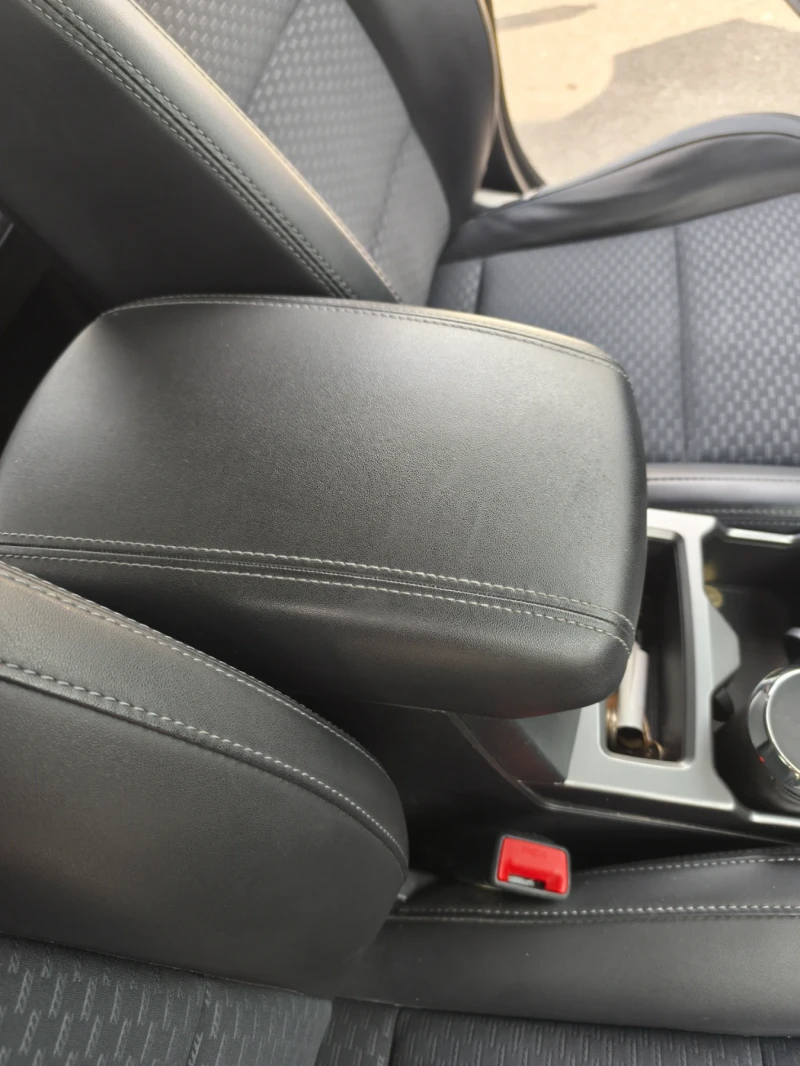 SsangYong Korando, снимка 6 - Автомобили и джипове - 52076425