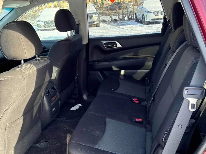 Nissan Pathfinder * SV Tech 4x4 * CARFAX * ЦЕНА ДО БГ, снимка 12 - Автомобили и джипове - 52835185