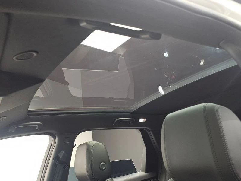 Land Rover Discovery Sport 2.0 Automatic, снимка 17 - Автомобили и джипове - 55931842