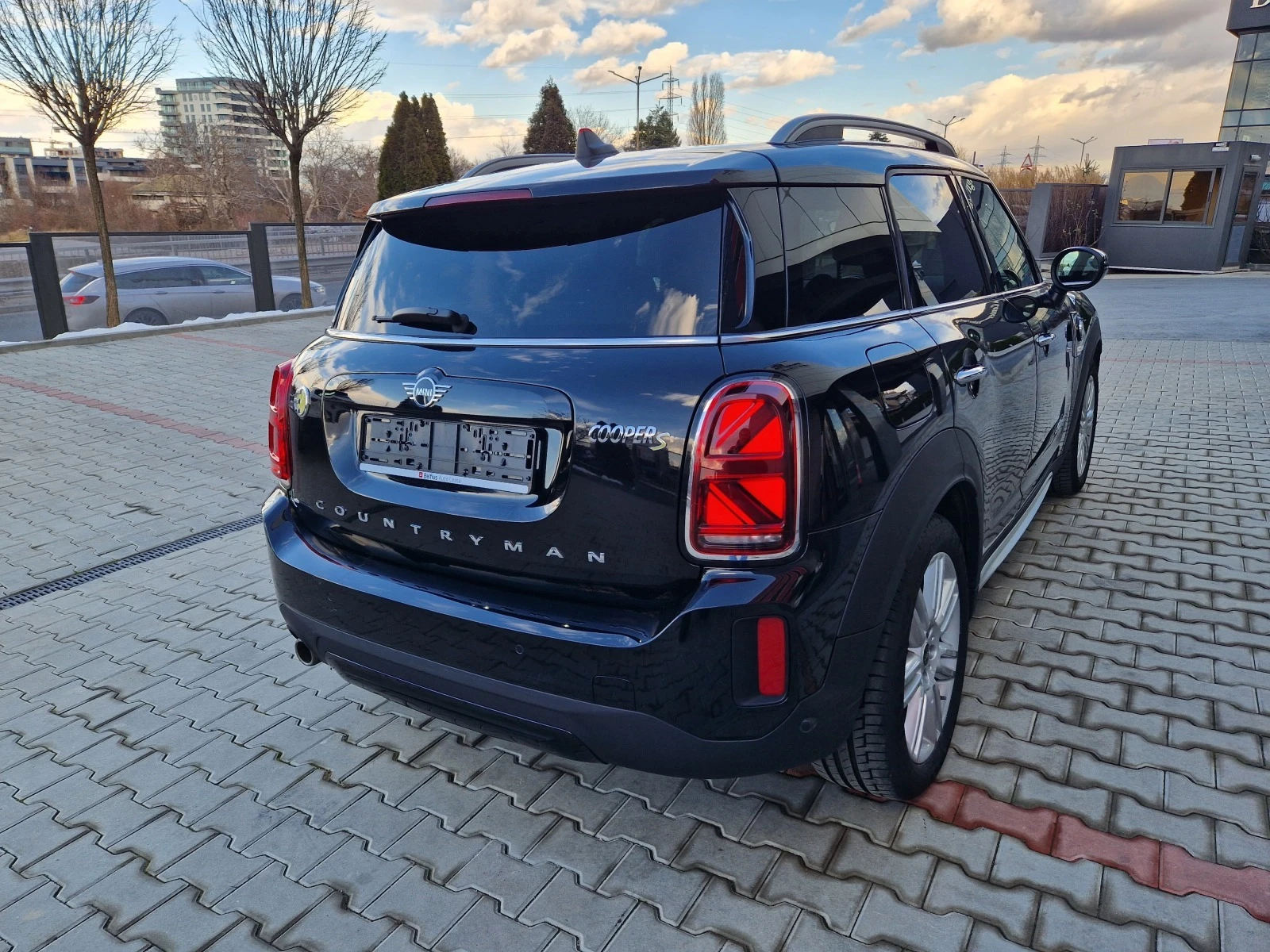 Mini Countryman PLUG-IN HYBRID 4WD AUTO - изображение 4