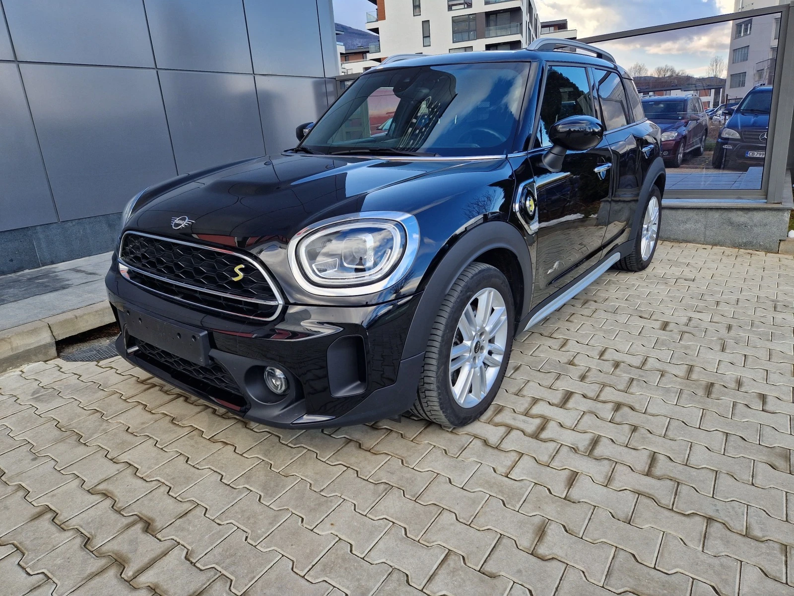 Mini Countryman PLUG-IN HYBRID 4WD AUTO - изображение 5