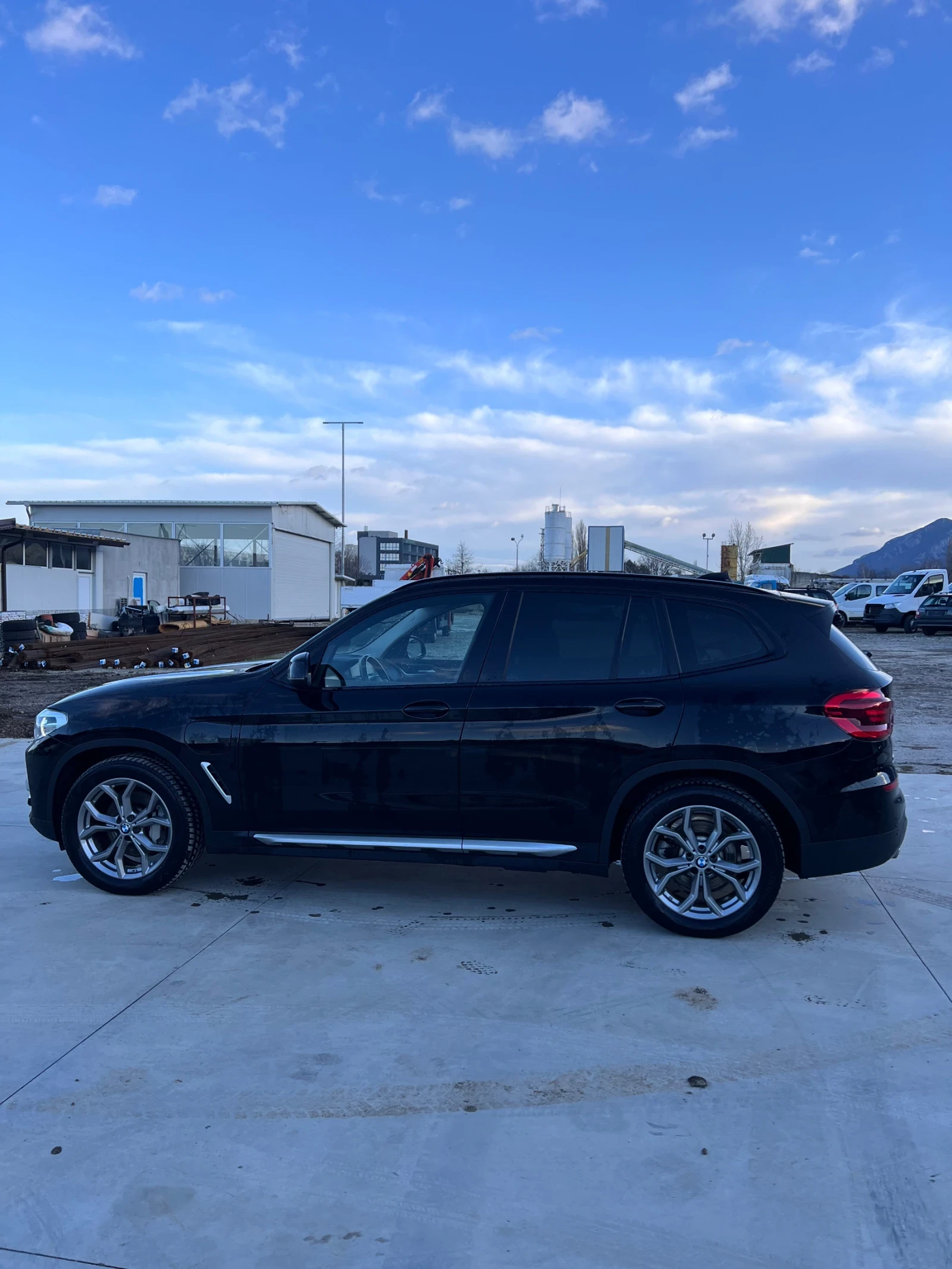 BMW X3 Plug-In Hybrid M-paket X-drive - изображение 5