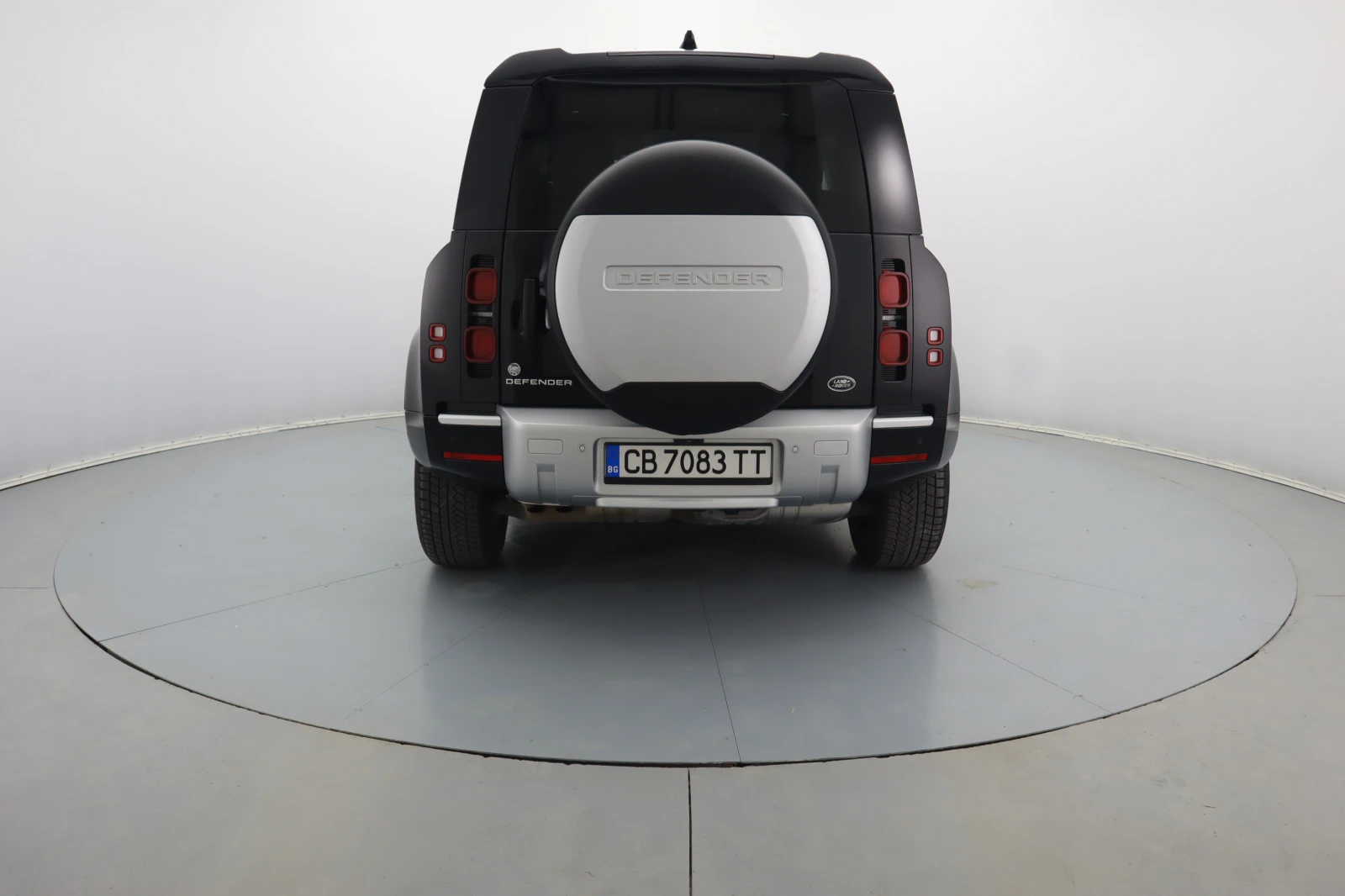 Land Rover Defender Land Rover Defender 130 Mild Hybrid AWD Automatic - изображение 5