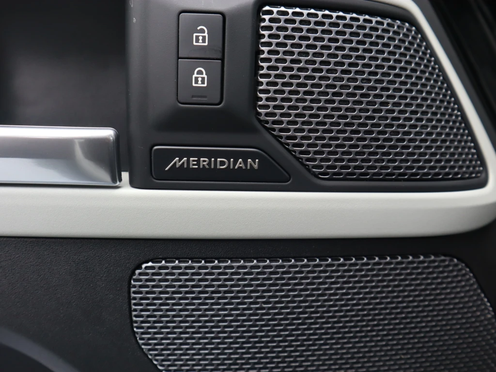 Land Rover Defender Land Rover Defender 130 Mild Hybrid AWD Automatic | Mobile.bg   15