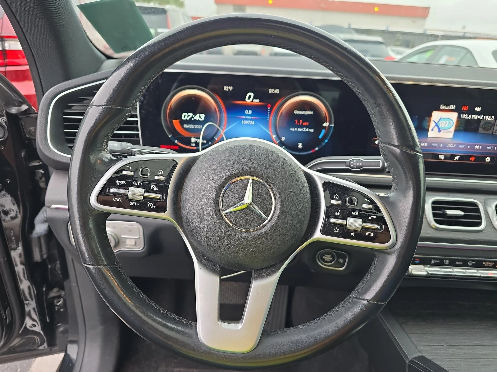 Mercedes-Benz GLE 350 4MATIC* AMG* Burmester* LED* Подгрев* Обдух* М.зон - изображение 5