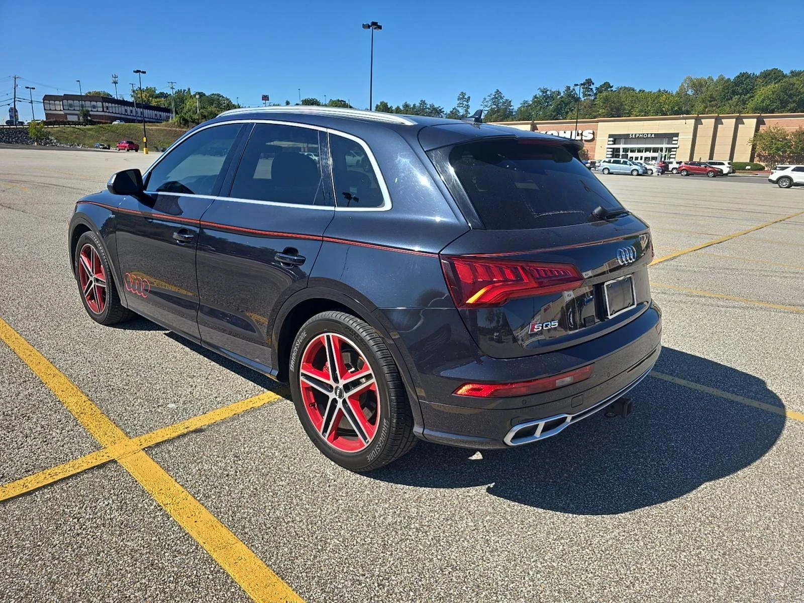 Audi SQ5 PREMIUM PLUS* HuD* ПАНО* B&O* KEYLESS*  - изображение 3