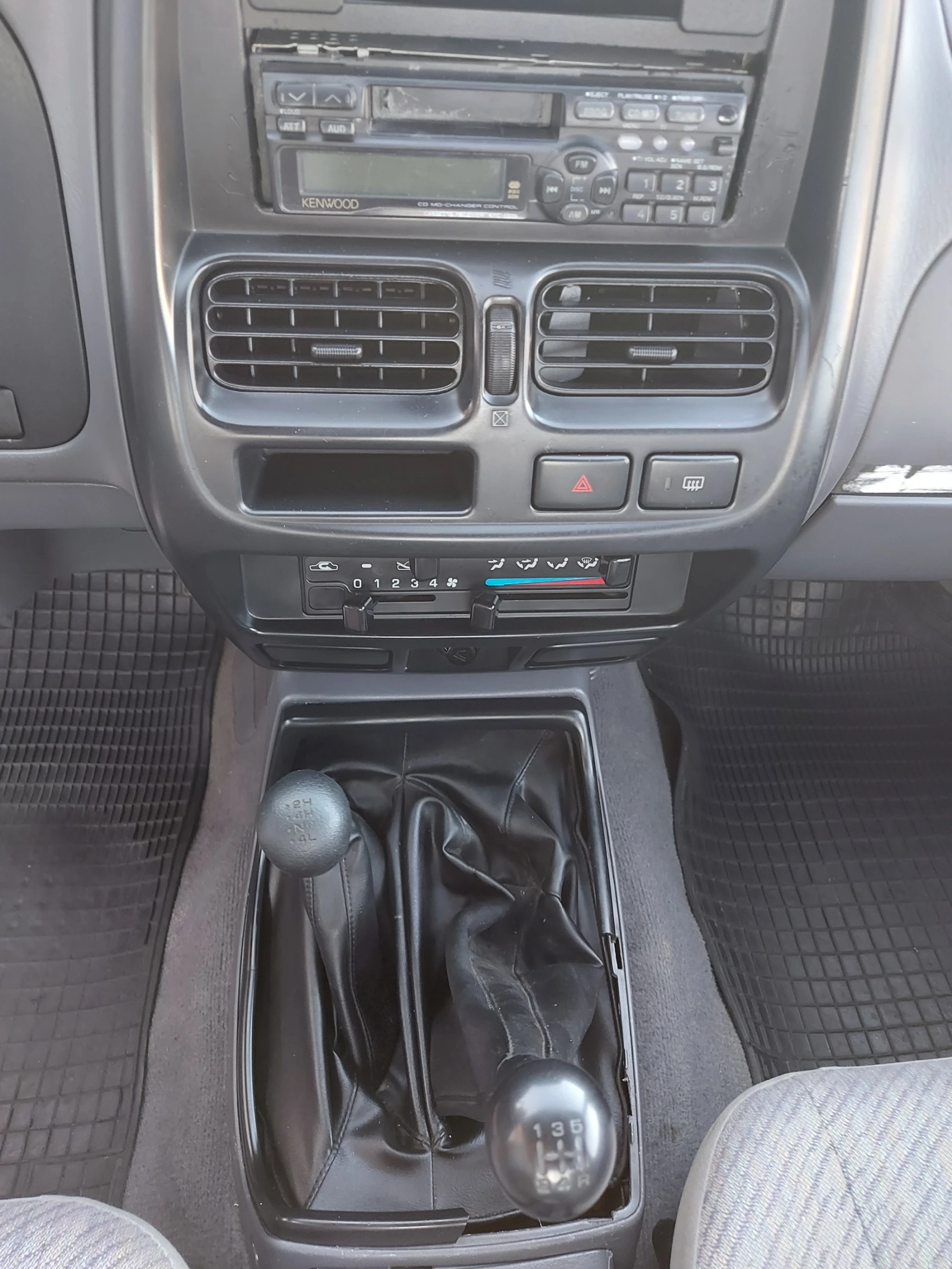 Nissan Navara KING CAB* 2.5 TDI* 103 *  * 202600  | Mobile.bg   13