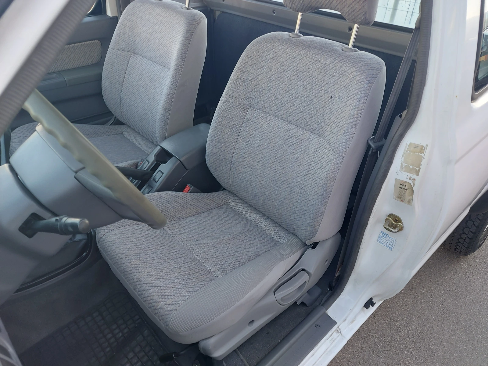 Nissan Navara KING CAB* 2.5 TDI* 103 кс* ЮЖНА ИТАЛИЯ* 202600 км - изображение 8