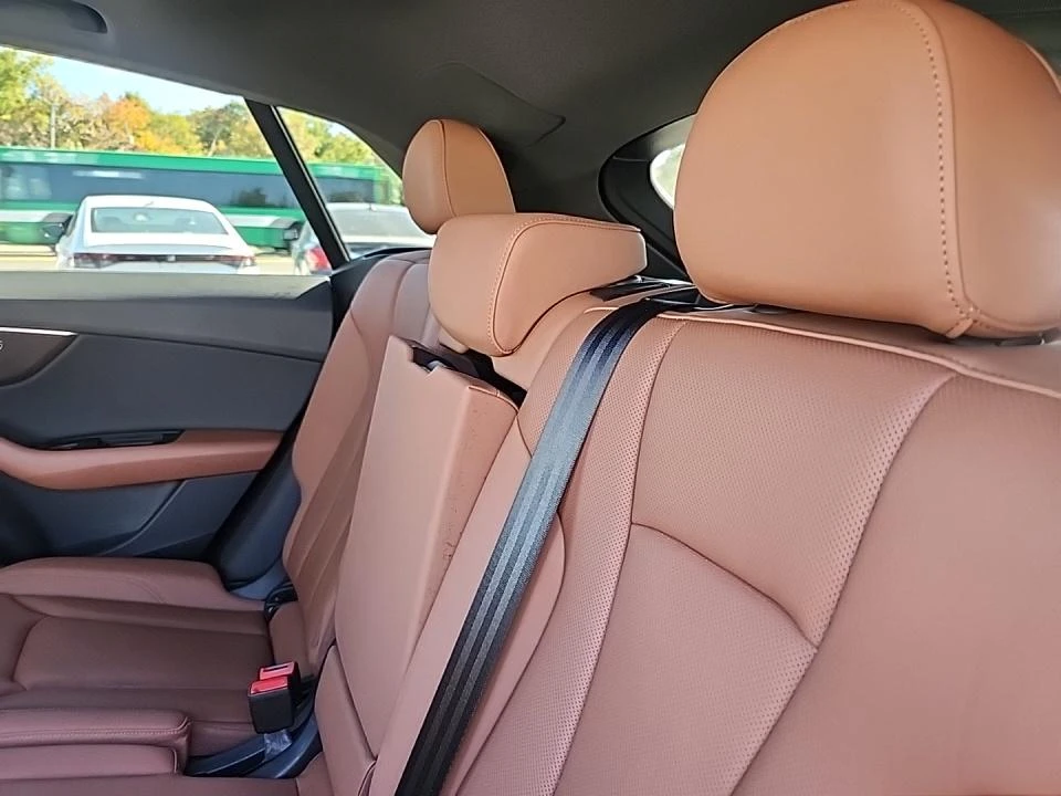 Audi Q8 Premium Plus - изображение 9