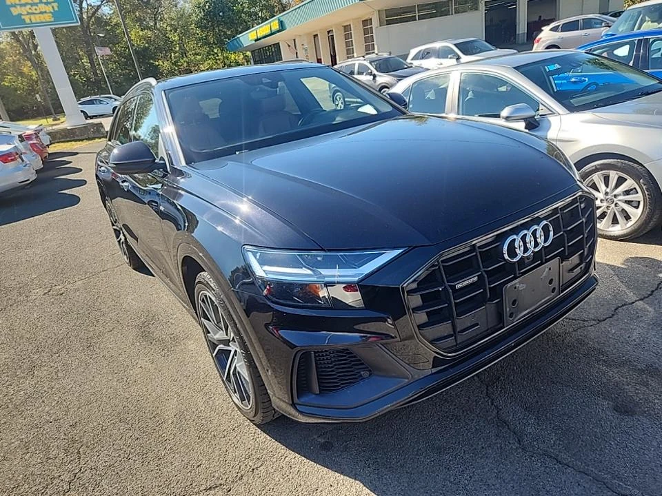 Audi Q8 Premium Plus - изображение 2