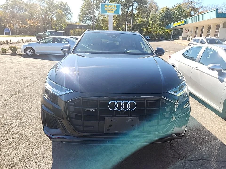 Audi Q8 Premium Plus - изображение 4
