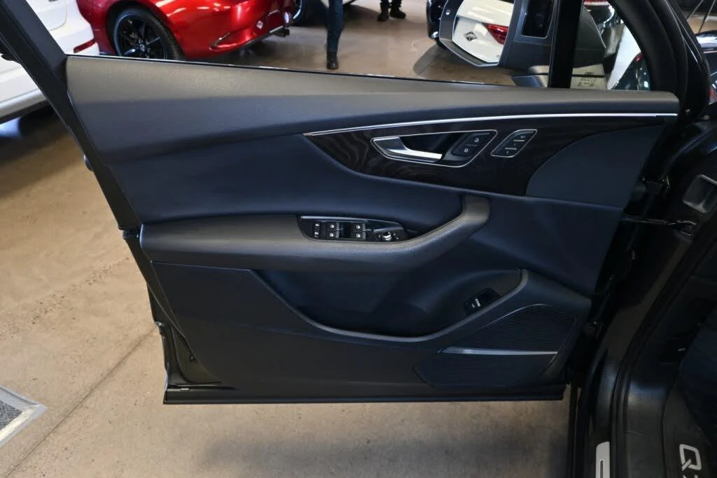 Audi Q7 Technik* Sline* Distr* Matrix* B&O* 360* �����*  | Mobile.bg � ����������� 15