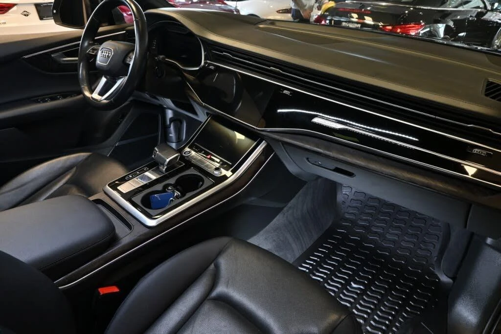 Audi Q7 Technik* Sline* Distr* Matrix* B&O* 360* Обдух*  - изображение 10