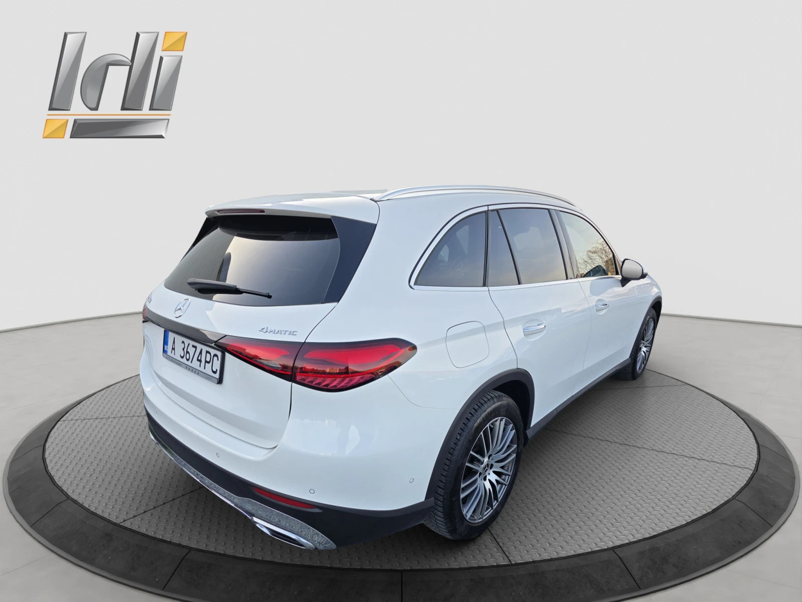 Mercedes-Benz GLC 220 4 MATIC, снимка 6 - Автомобили и джипове - 53710415