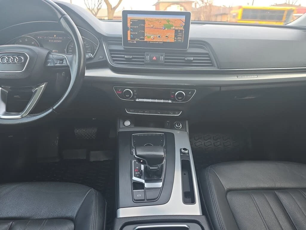 Audi Q5 quattro Progressiv 45 * AвтоКредит * (ЦЕНА ДО БГ), снимка 5 - Автомобили и джипове - 54456202