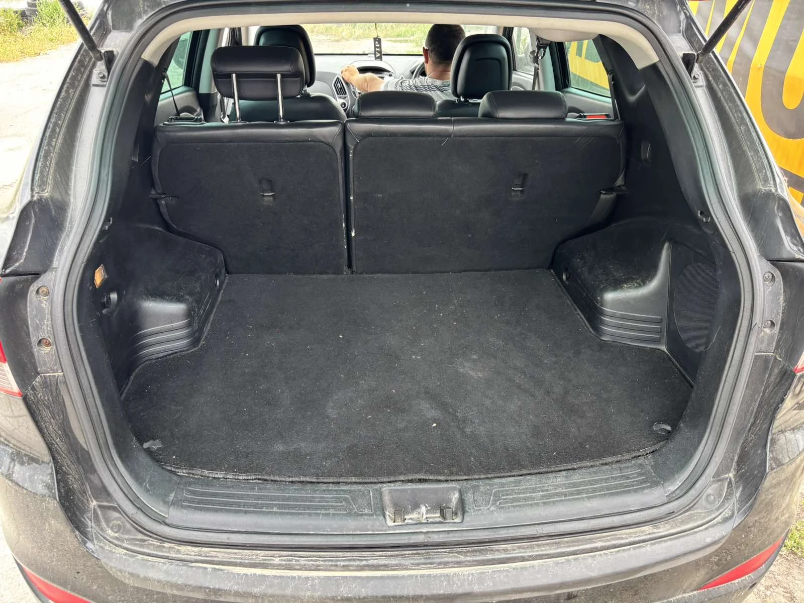 Hyundai IX35 1.7 crdi, снимка 11 - Автомобили и джипове - 54879439