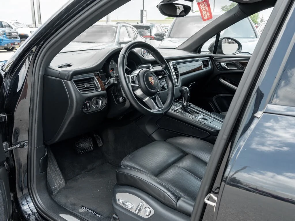 Porsche Macan * LED* ПАНО* KEYLESS* Camera* ПОДГРЕВ* , снимка 8 - Автомобили и джипове - 55606256