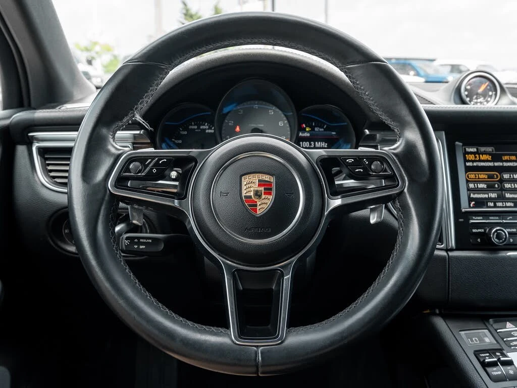Porsche Macan * LED* ПАНО* KEYLESS* Camera* ПОДГРЕВ* , снимка 9 - Автомобили и джипове - 55606256