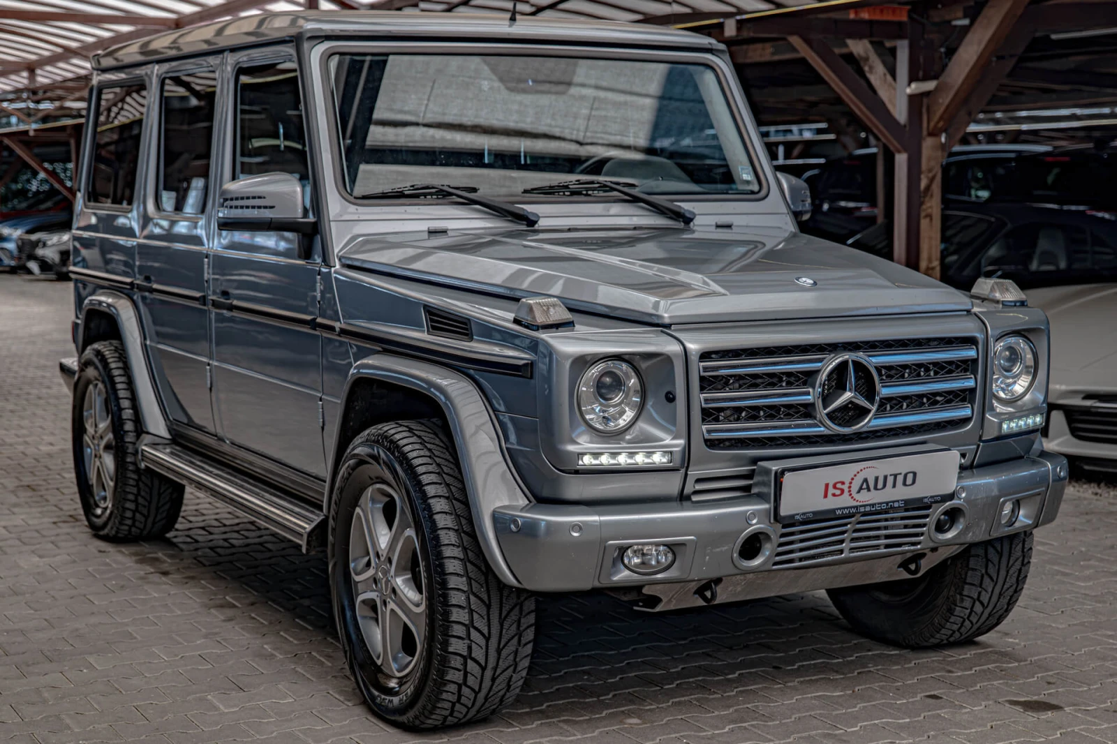 Mercedes-Benz G 350 Distronic/Камера/Обдухване/Подгрев 4х/Печка/, снимка 2 - Автомобили и джипове - 55637766