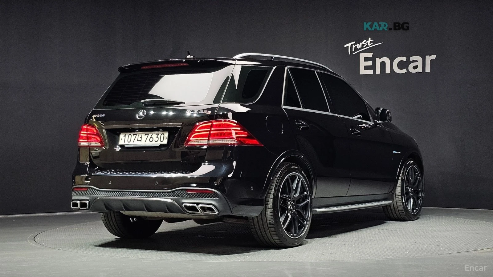 Mercedes-Benz GLE 63 AMG HARMON KARDON* ОБДУХВАНЕ* ДИСТРОНИК* 360, снимка 2 - Автомобили и джипове - 55775251