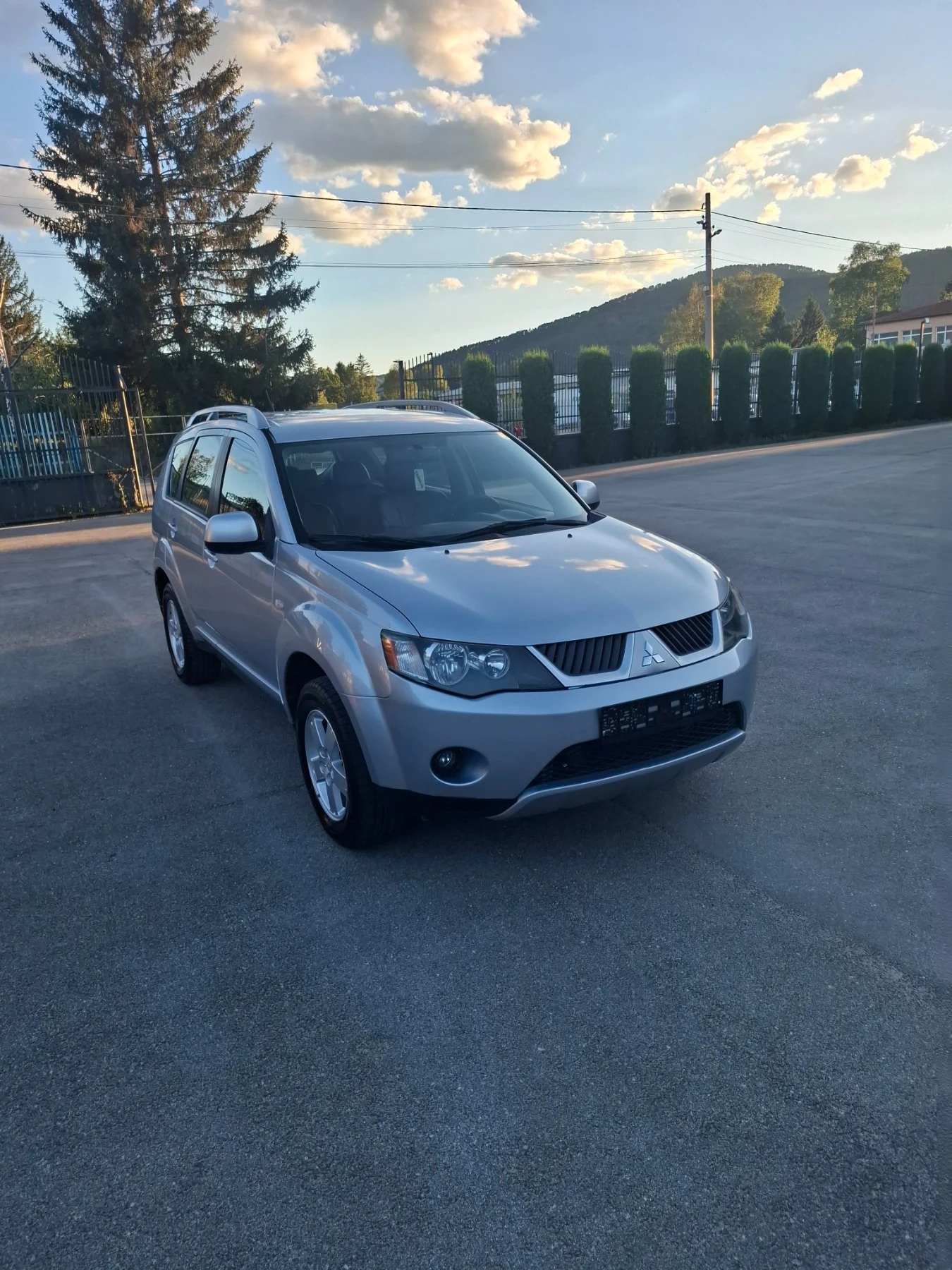 Mitsubishi Outlander 2.0DI-D 140к.с 4Х4 163000км., снимка 2 - Автомобили и джипове - 55957466