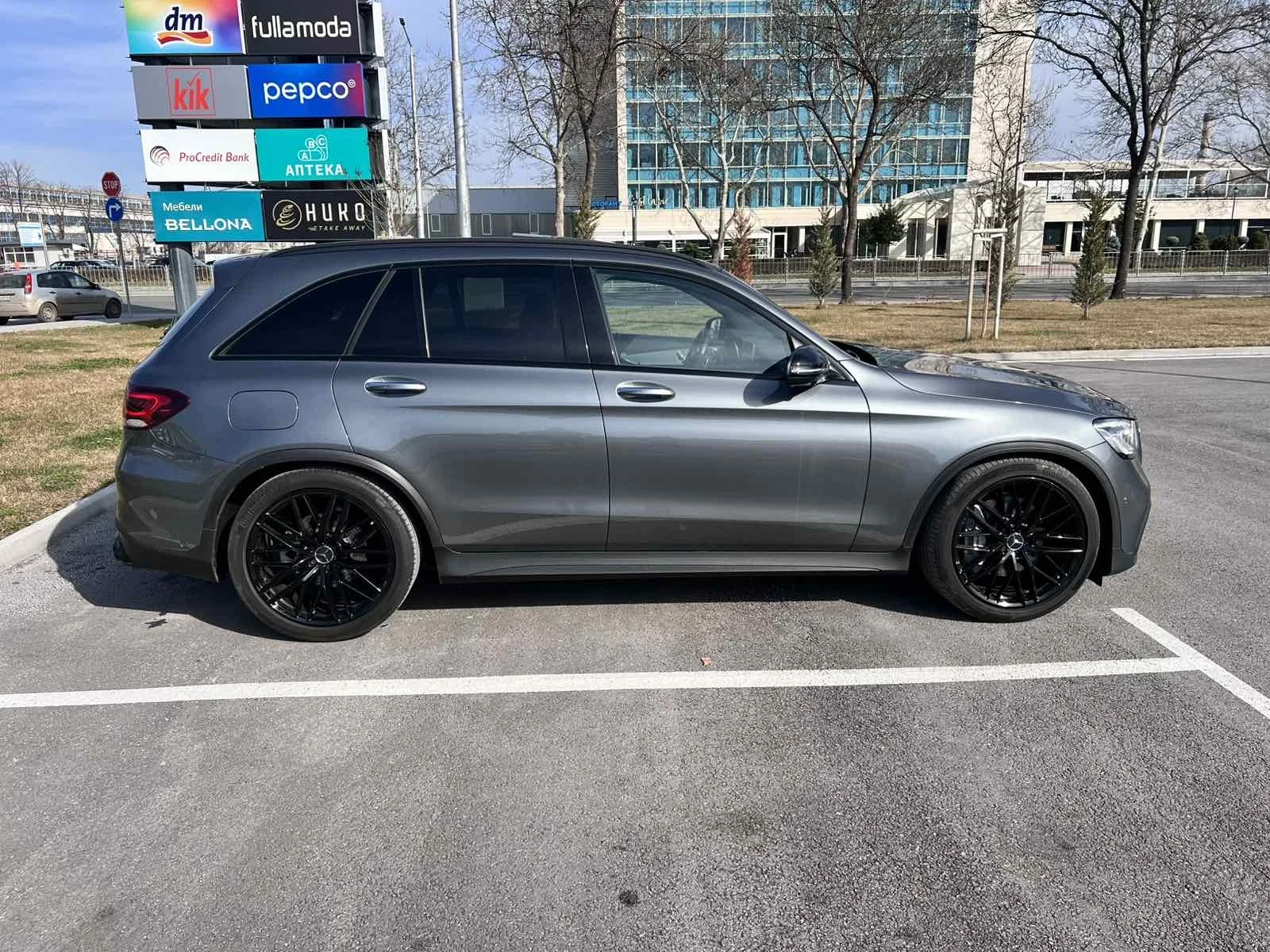 Mercedes-Benz GLC 43 AMG Performance, снимка 5 - Автомобили и джипове - 56180119