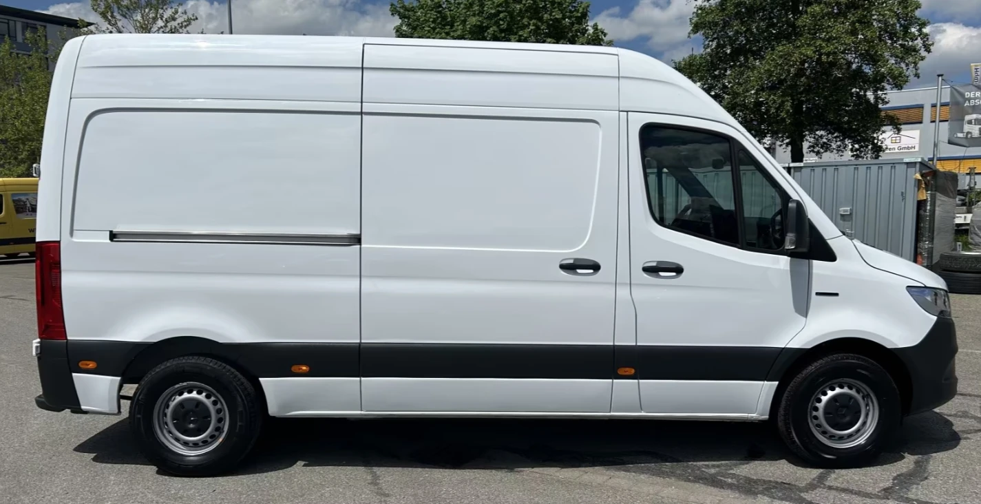 Mercedes-Benz Sprinter 312 eSprinter L2H2 47 kWh - изображение 3