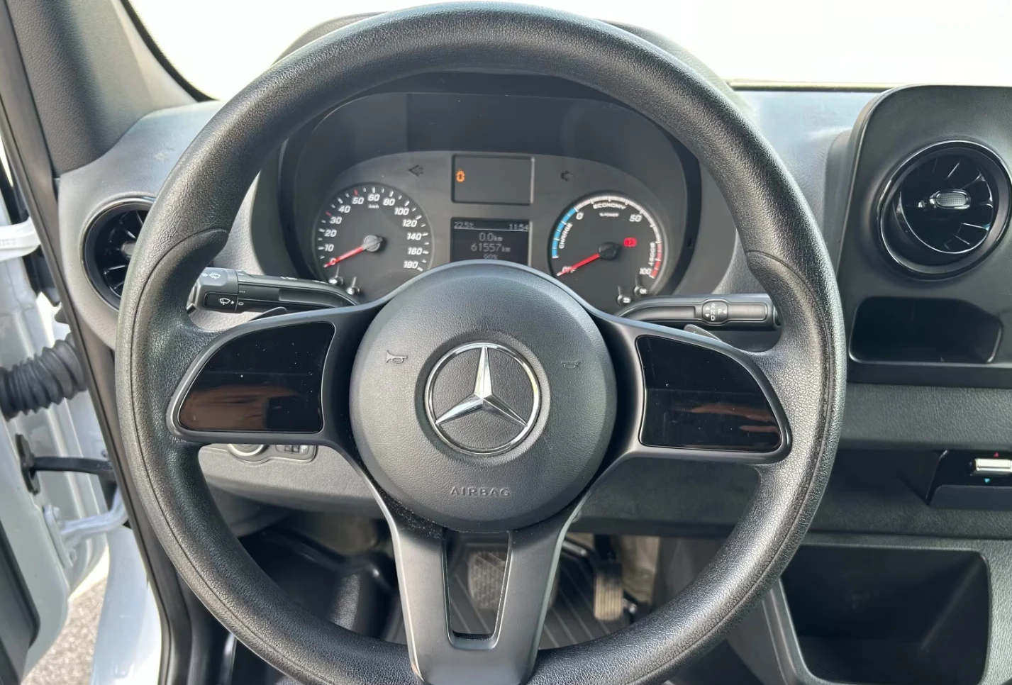 Mercedes-Benz Sprinter 312 eSprinter L2H2 47 kWh - изображение 9
