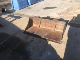 Мини челни товарачи GEHL, снимка 6