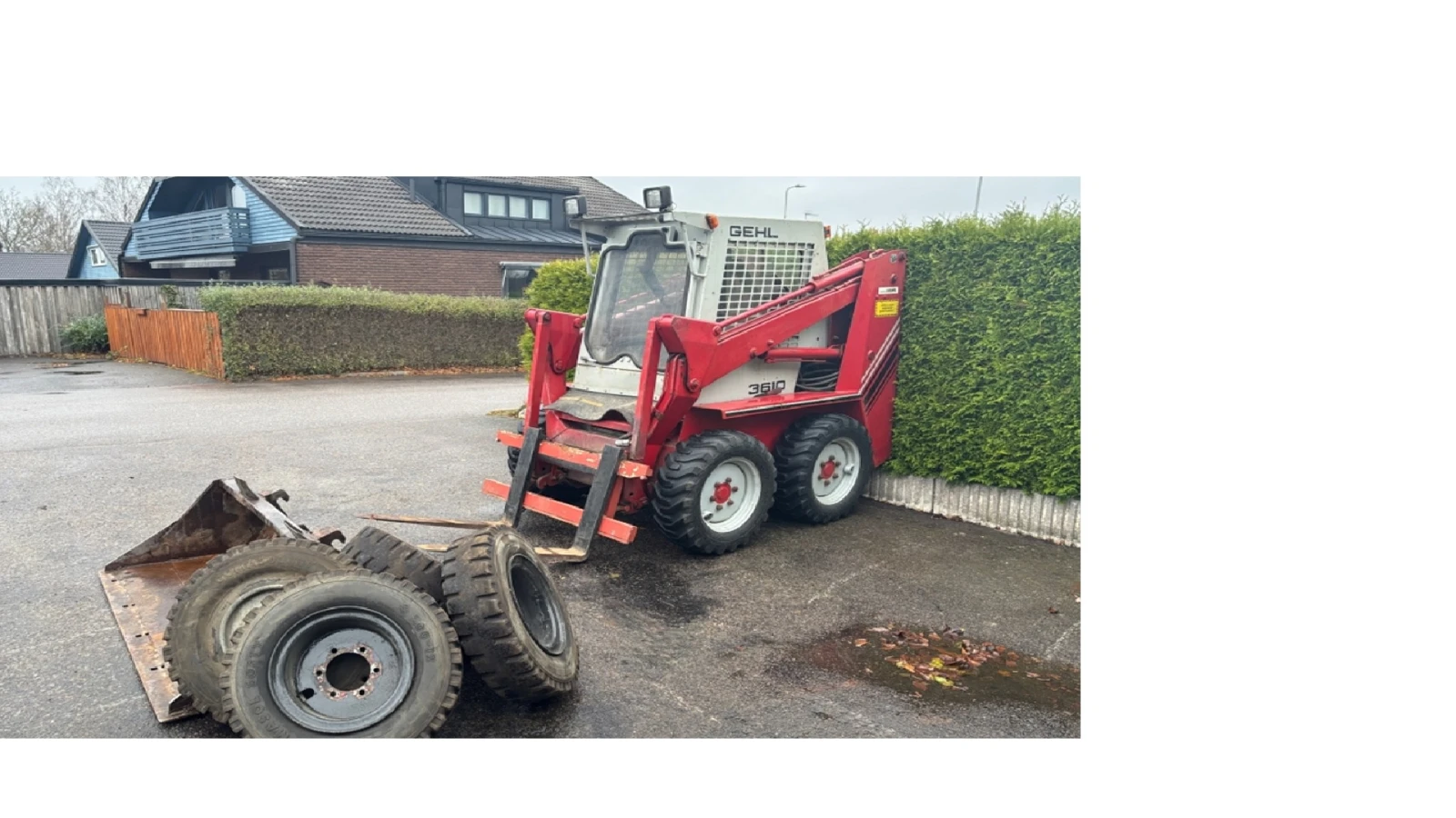 Мини челни товарачи GEHL, снимка 1