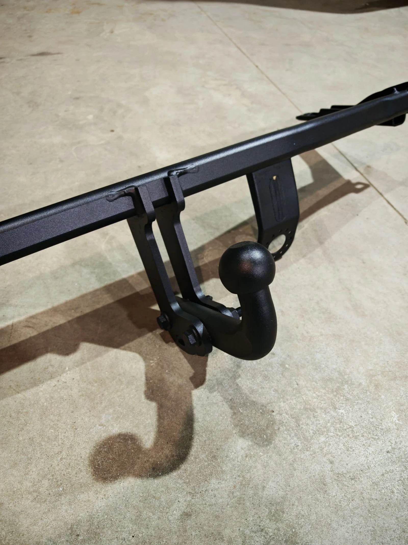 Теглич за Фолцваген Кади и др.