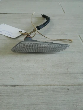 Мигач десен на калник Ланчия Ипсилон